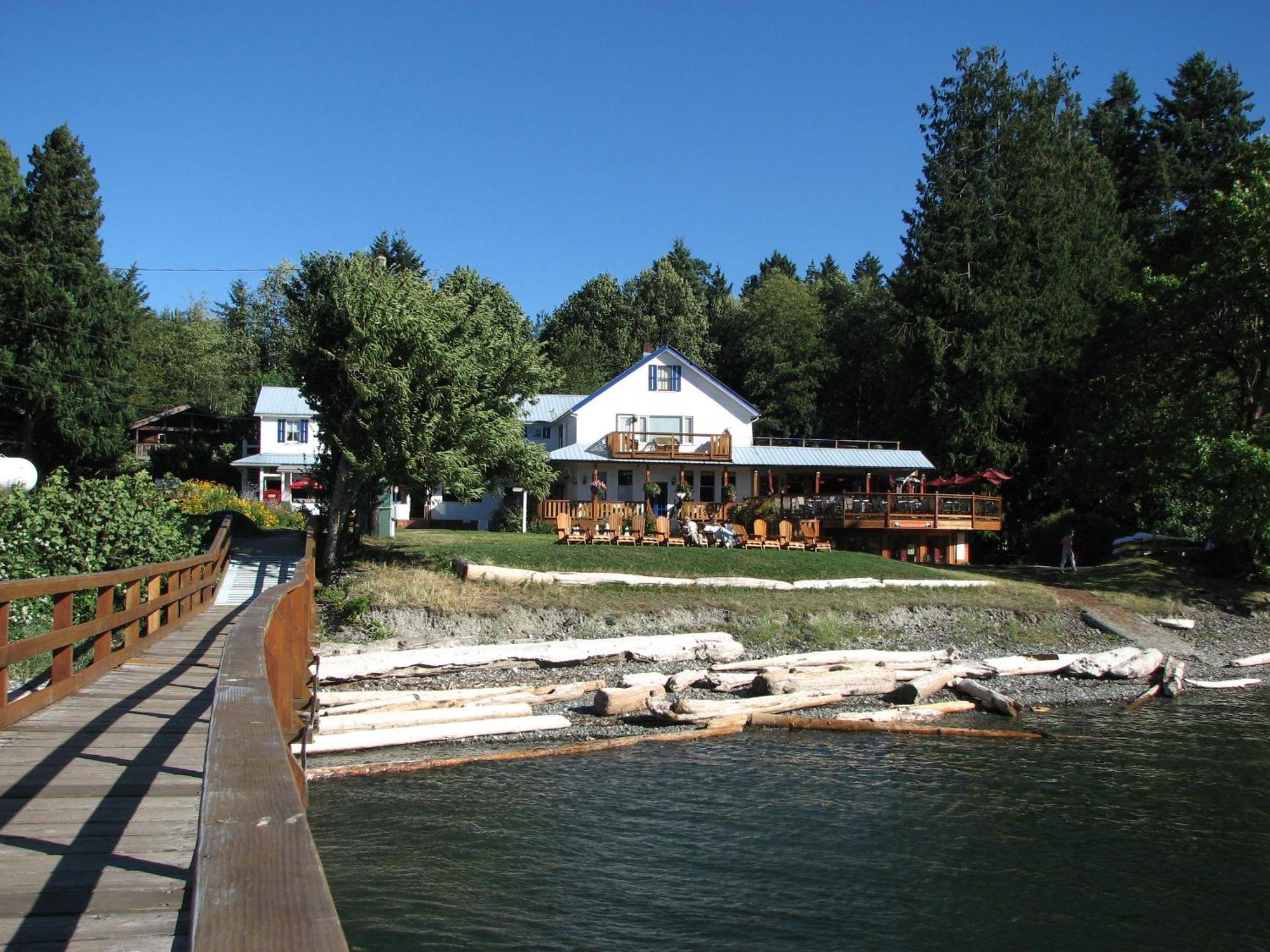 Heriot Bay Inn Exterior foto