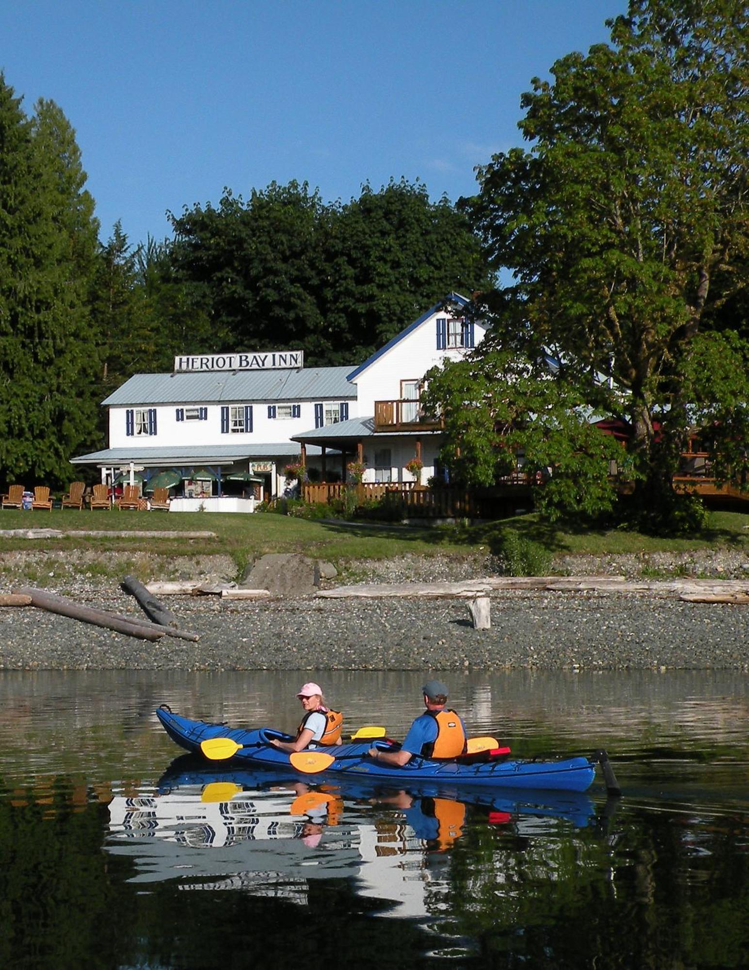 Heriot Bay Inn Exterior foto