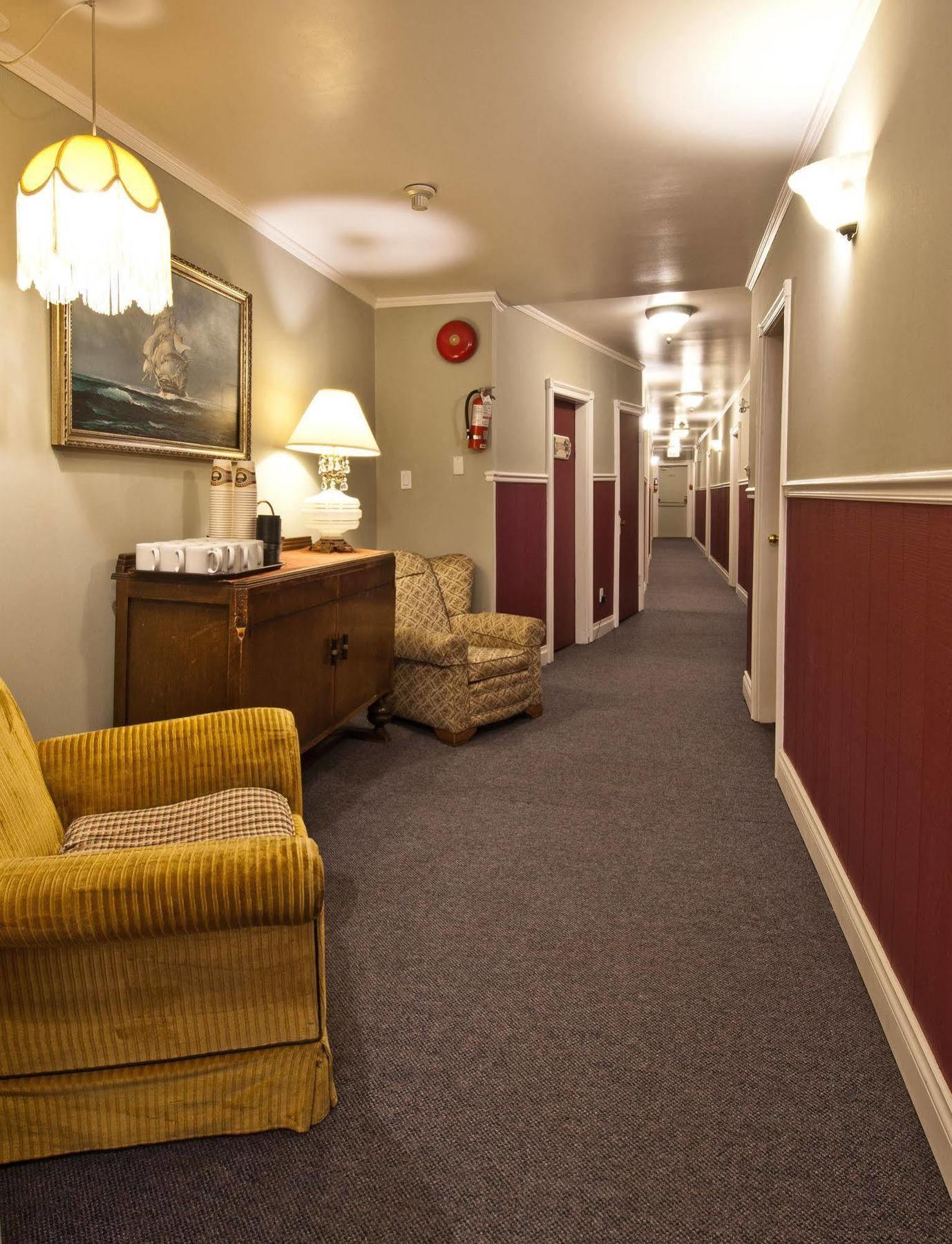 Heriot Bay Inn Exterior foto